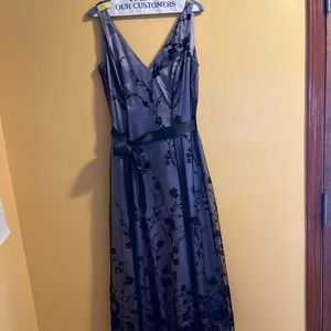 Papell Boutique//V-Neck Dress in Purple and Black